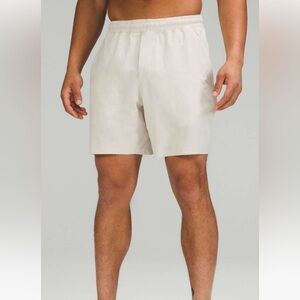 Lululemon Pace Breaker Linerless Short 7"
Natural Ivory